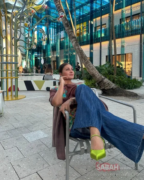 Miami kaçamağı! Sibel Can tatil pozlarıyla ilgi odağı oldu! Kızı Melisa ve oğlu Engincan’dan yorum gecikmedi