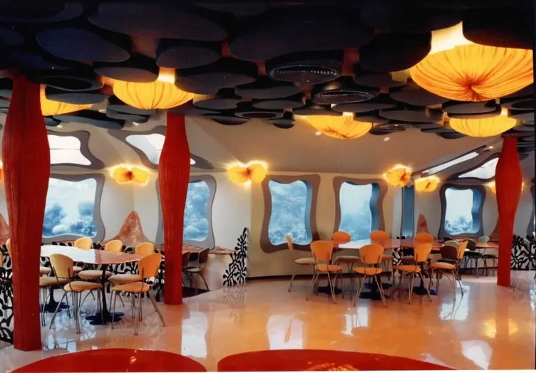Dünyanın ilk denizaltı restoranı!