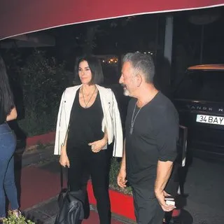‘Birtanem’ şarkısıyla serenat yaptı