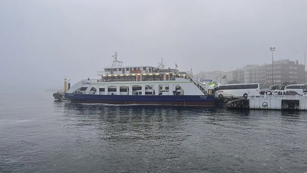 Çanakkale Boğazı’nda yoğun sis: Gemi trafiği durduruldu Çanakkale Boğazı’nda yoğun sis: Gemi trafiği durduruldu