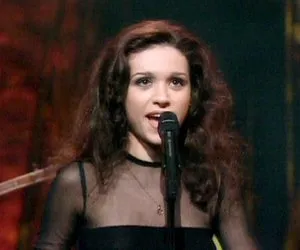 Ülkemizin Eurovision tarihine damga vuran isimlerinden Şebnem Paker şimdi ne yapıyor? İşte Şebnem Paker'in son hali...