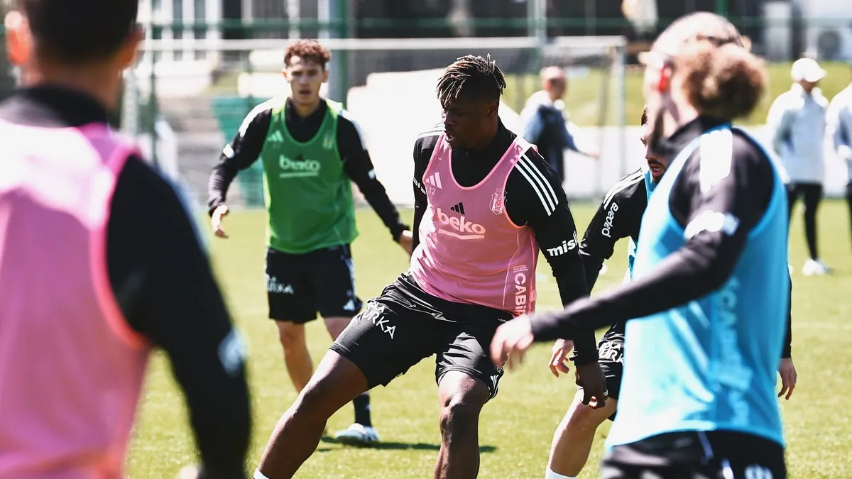 Beşiktaş, kondisyon ve taktik çalıştı! Beşiktaş, kondisyon ve taktik çalıştı!