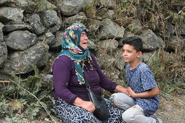 SON DAKİKA: Kastamonu'da bir köy alevlere teslim oldu