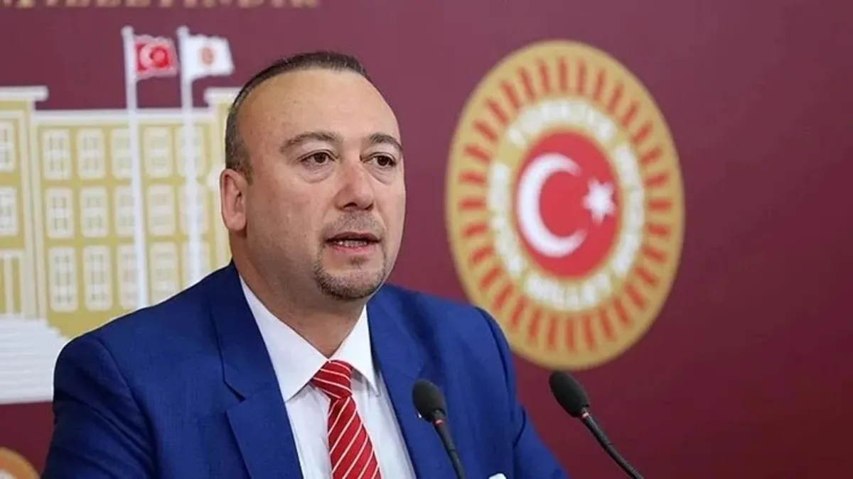 Son dakika | Uşak Belediye Başkanı Özkan Yalım’ın sevgilisiyle kumar gezisi! Maaşlı sevgilinin ifadesi ortaya çıktı – Galeri Son dakika | Uşak Belediye Başkanı Özkan Yalım’ın sevgilisiyle kumar gezisi! Maaşlı sevgilinin ifadesi ortaya çıktı – Galeri