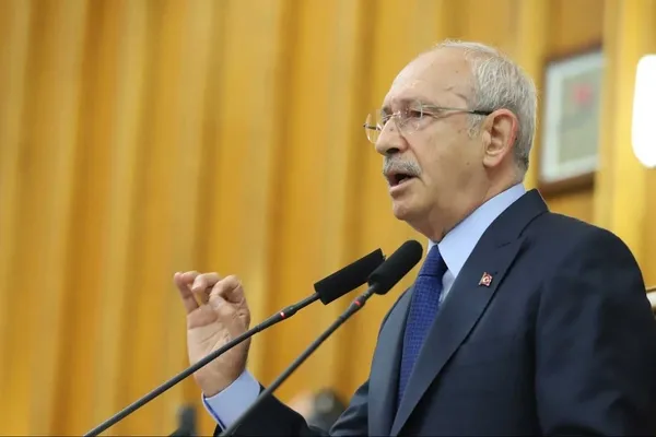 mhpden-chpye-kilicdarogluna-kurultay-gondermesi-sure-dolmus-zamani-geriye-saramayiz-1690531476691.jpg MHP'den Kılıçdaroğlu'na kurultay göndermesi: Süre dolmuş - 3