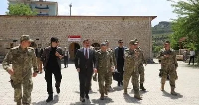 Kara Kuvvetleri Komutanı Orgeneral Bayraktaroğlu Çukurca’yı ziyaret etti