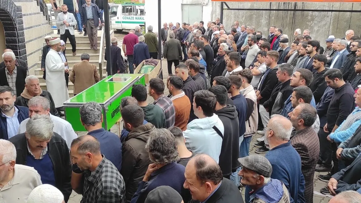 Erzurum'da yürek yakan olay | Babasının kaza kurşununa hedef olmuştu: 16 yaşındaki çocuk toprağa verildi! Erzurum'da yürek yakan olay | Babasının kaza kurşununa hedef olmuştu: 16 yaşındaki çocuk toprağa verildi!