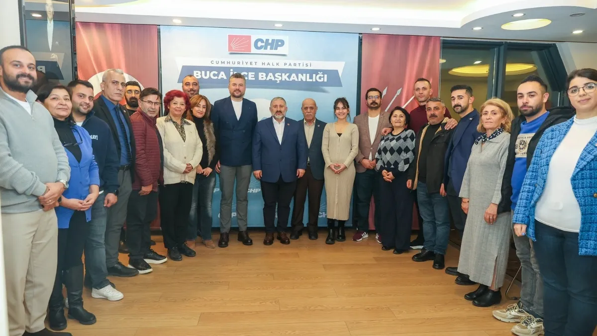 CHP’li Buca Belediyesi’nde skandallar bitmiyor! Darp olayına karışan ilçe başkanını görevden aldılar CHP’li Buca Belediyesi’nde skandallar bitmiyor! Darp olayına karışan ilçe başkanını görevden aldılar