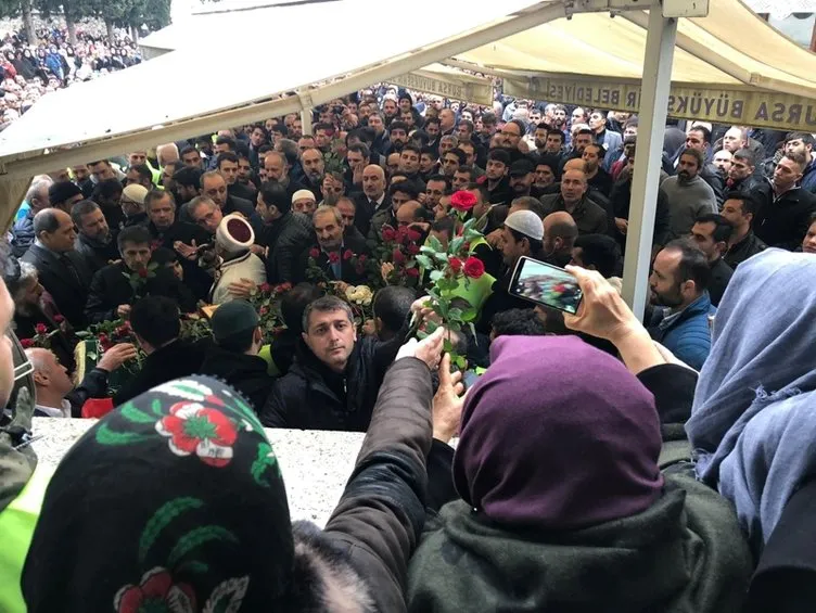 'Sahte peygamber' İskender Erol Evrenosoğlu, Bursa'da toprağa verildi