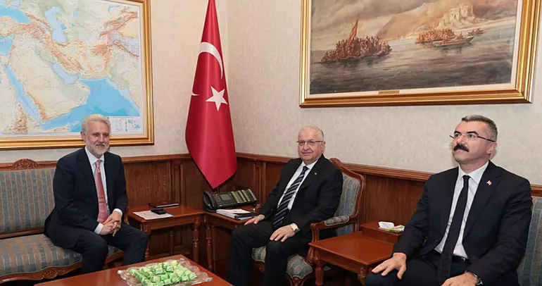 Bakan Güler, Romanya Milli Güvenlik Danışmanı Lazurca’yı kabul etti