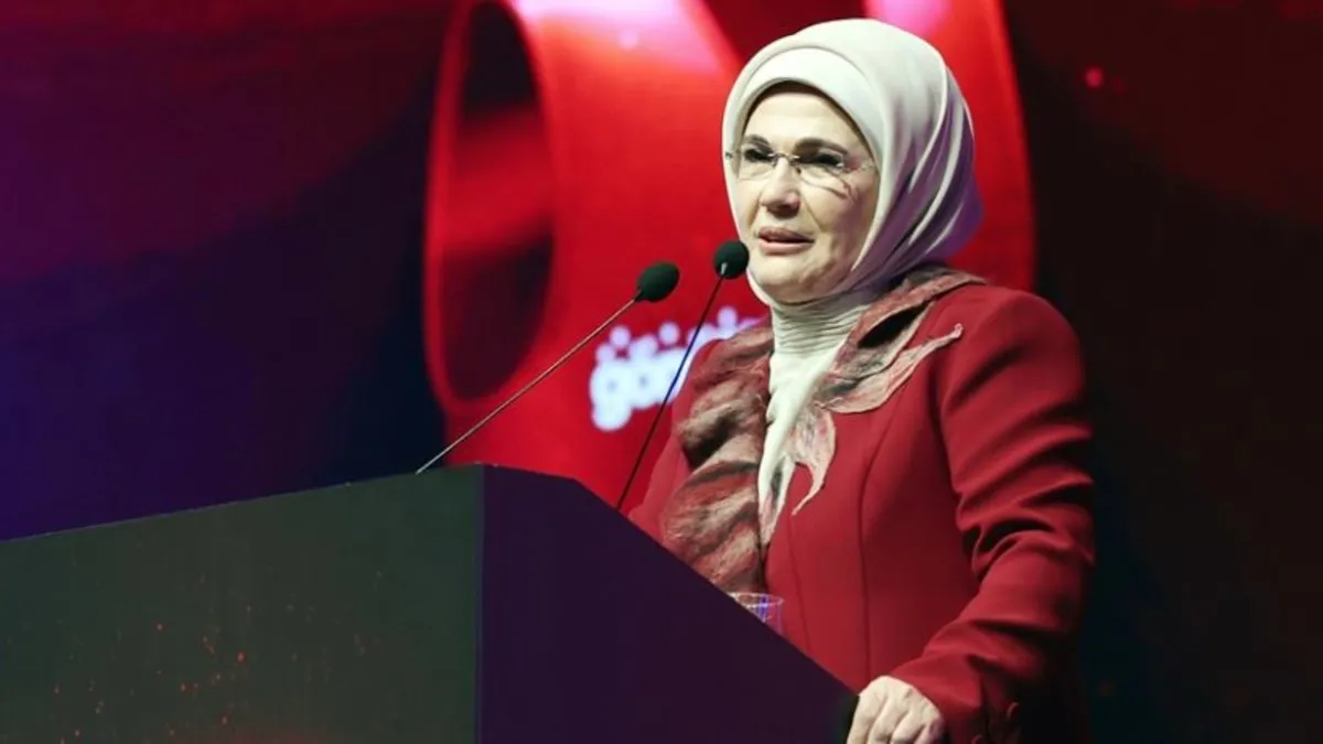 Emine Erdoğan, Srebrenitsa Soykırımı’nda hayatını kaybedenleri andı Emine Erdoğan, Srebrenitsa Soykırımı’nda hayatını kaybedenleri andı