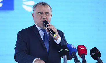 Osman Aşkın Bak: Gençlerimizin kariyer planlamalarına destek oluyoruz