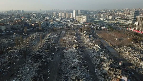 Zeytinburnu'ndaki Nakliyeciler Sitesi'nin yıkımı tamamlandı