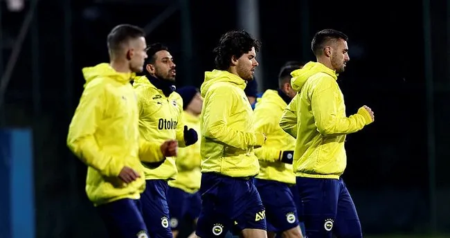 Fenerbahçe, Beşiktaş maçının hazırlıklarını tamamladı Fenerbahçe, Beşiktaş maçının hazırlıklarını tamamladı