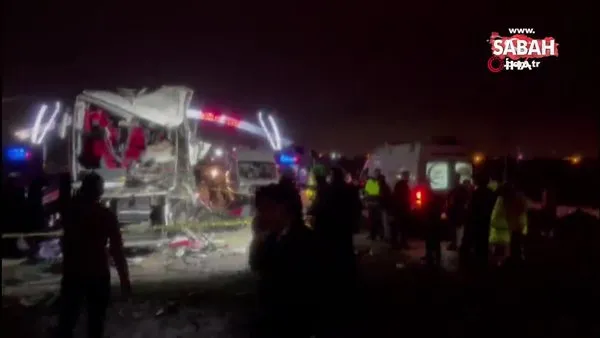 Batman’da tır ile yolcu otobüsü çarpıştı: 1 ölü, 21 yaralı | Video