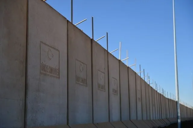Suriye sınırına örülen ‘duvar’ bitti ‘kulekol’lar yapılıyor