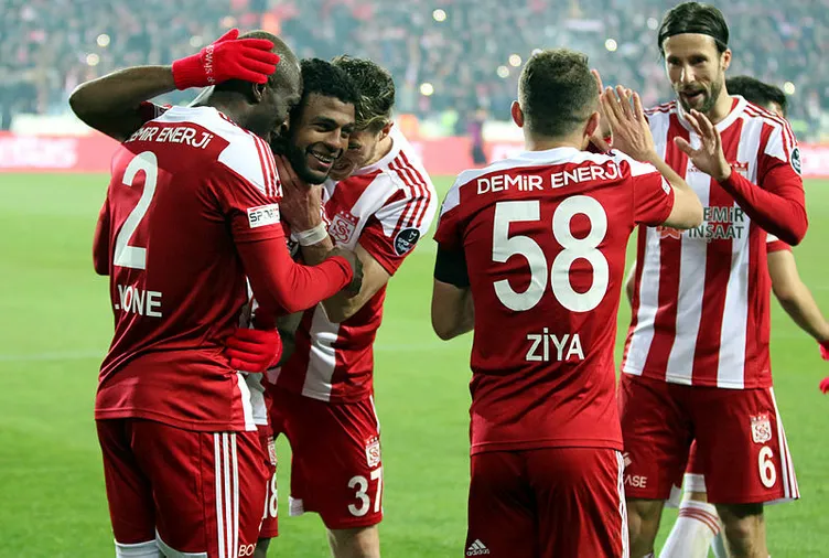 Ahmet Çakar: İçine Tudor kaçmış!