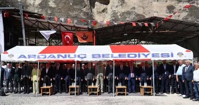 Ardanuç'a yeni yol ağı! 200 milyon liralık projenin temeli atıldı #artvin
