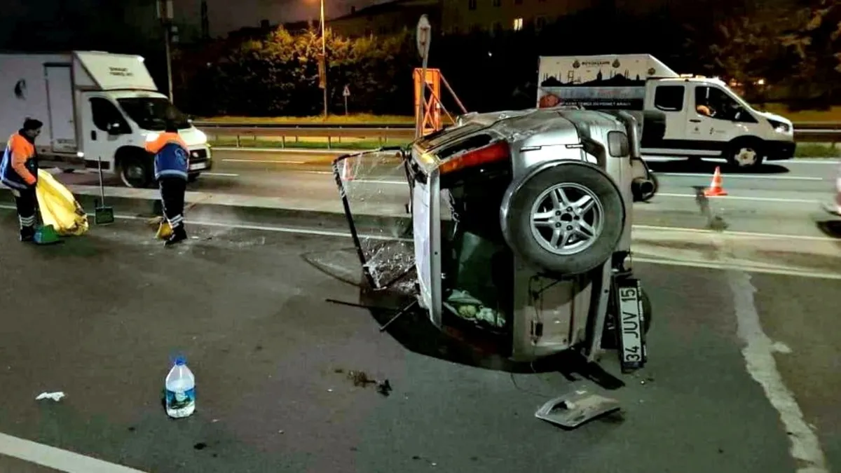 Alkollü sürücü viyadükte cipiyle yan yattı Alkollü sürücü viyadükte cipiyle yan yattı