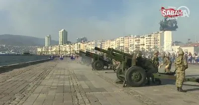 İzmir Gündoğdu Meydanı’nda Cumhurbaşkanı Erdoğan için 101 pare top atışı yapıldı!