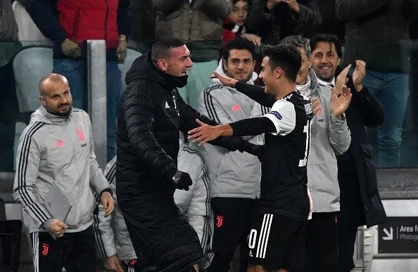 Paulo Dybala golünü asker selamıyla kutladı, Merih Demiral’a sarıldı! İşte o anlar