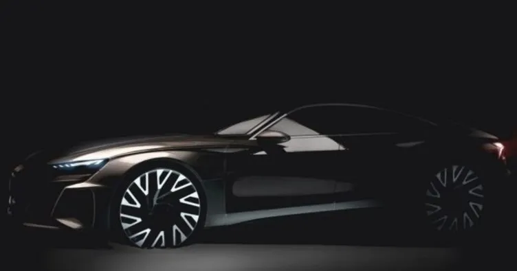Audi, yeni dört kapılı elektrikli modeli e-Tron GT için tarih verdi
