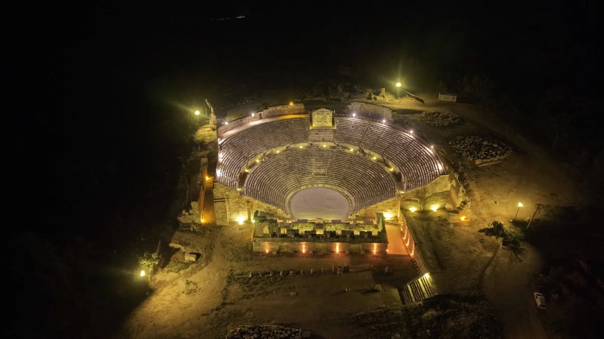 Gece müzeciliğinde yeni dönem! Tlos Antik Kenti enerjisini kendi üretecek haber görseli