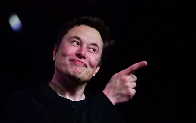 elon-musk-dunyanin-gundeminden-dusmuyor-toplu-sekilde-dava-ettiler-1667544839243.jpg
