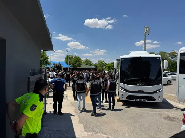 sanliurfa-merkezli-4-ilde-suc-orgutu-operasyonu-21-gozalti-1780915065372.jpg