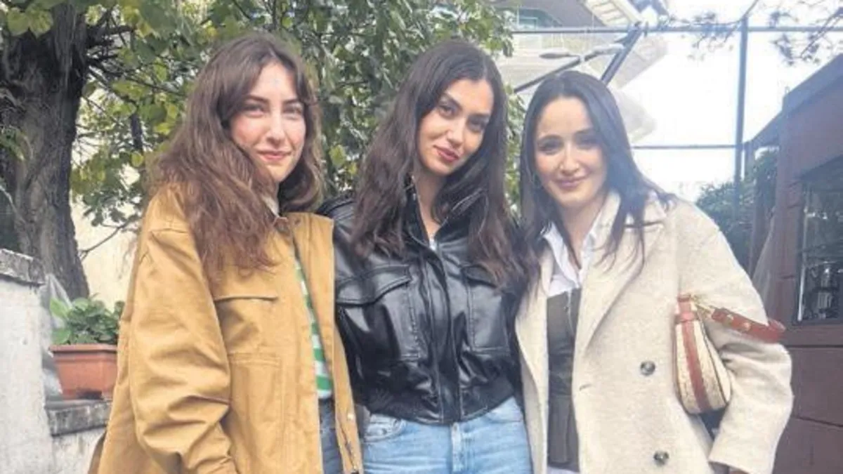 Kırgın Çiçekler bir araya geldi Kırgın Çiçekler bir araya geldi