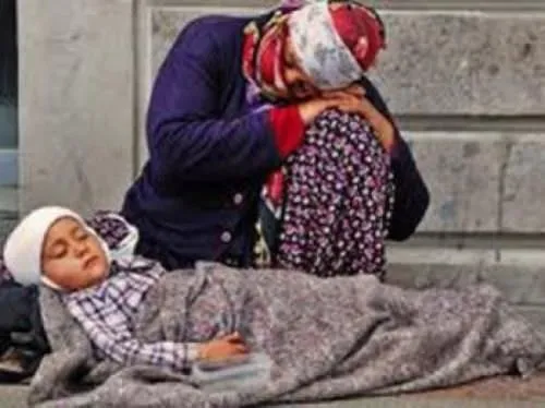 Dilencilerin kucağındaki bebekler neden sürekli uyur?