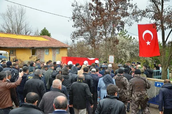 Şehit Hidayet Tokmak memleketi Çorum'da son yolculuğuna uğurlandı