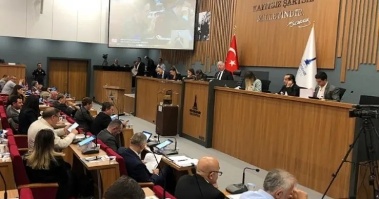 Kara delik büyüyor