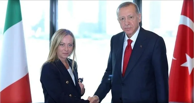 Başkan Erdoğan’dan Dubai’de diplomasi trafiği Başkan Erdoğan’dan Dubai’de diplomasi trafiği