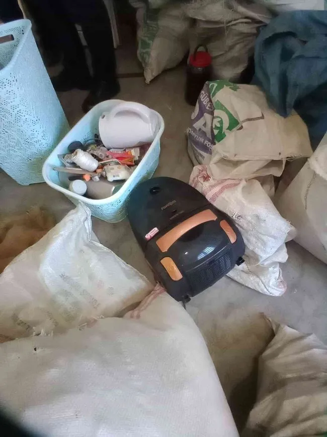 Evde ne bulduysa çalmış