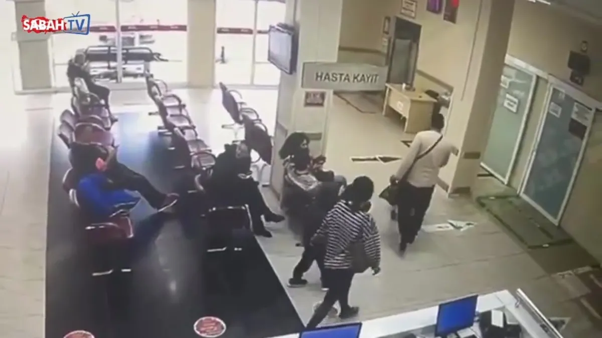 İstanbul’da midye ve kokoreç anne ile 2 evladını öldürdü! Baba entübe edildi: Ailenin son görüntüsü ilk kez AHaber’de! videosunu izle İstanbul’da midye ve kokoreç anne ile 2 evladını öldürdü! Baba entübe edildi: Ailenin son görüntüsü ilk kez AHaber’de! videosunu izle