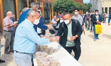 Bin kişiye aşure dağıtıldı