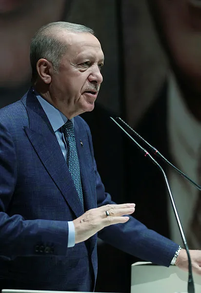 son-dakika-baskan-erdogandan-kilicdarogluna-siginmaci-tepkisi-bunlarin-gozu-var-gormez-kulagi-var-duymaz-1652271033293.jpg