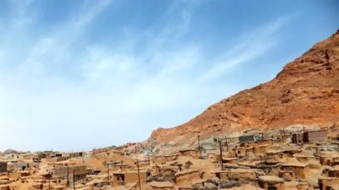 1 metre boyunda insanların yaşadığı yer: Makhunik köyü