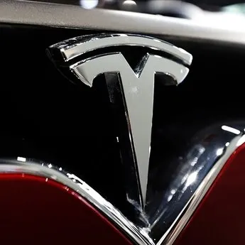 Tesla’nın işten çıkarmayı planları sürüyor