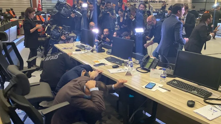 Türkiye’de bir ilk! 81 ilde saat 18.57’de ’Çök, kapan, tutun’ tatbikatı