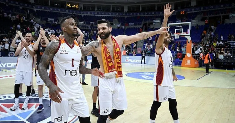Galatasaray Nef, Play-off’ta yarı finale yükseldi!
