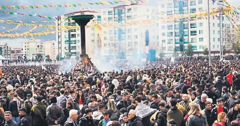 Demokratik zemini büyütelim