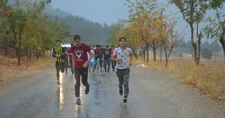 Karaman’da öğrenciler Cumhuriyet için koştu