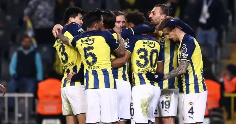 Fenerbahçe’nin Sivasspor kadrosunda 6 eksik var! Mesut Özil kadroda alınmadı...