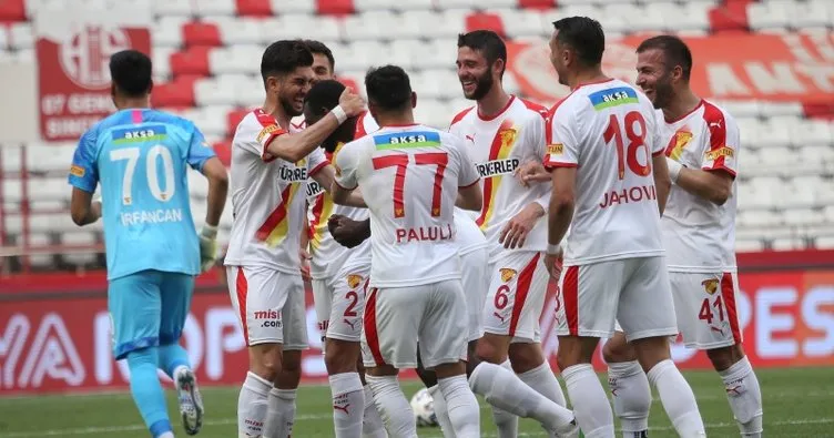 5 gollü maçta Göztepe deplasmanda Antalyaspor’u devirdi!