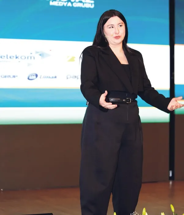 Yasemin Sakallıoğlu yaşadığı zorlukları anlattı! İlham vermek için zorlukları aşmalıyız