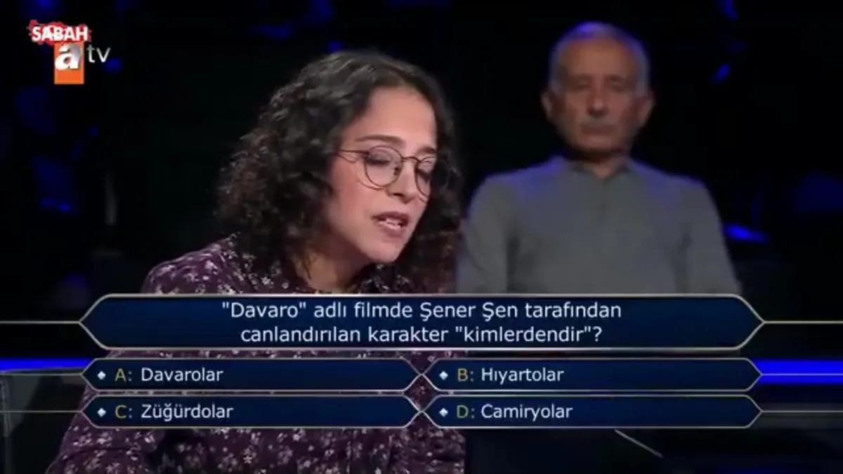 Kim Milyoner Olmak İster’de doğuştan ortopedik engelli yarışmacı Yeşilçam sorusunda bakın ne yanıt verdi! videosunu izle Kim Milyoner Olmak İster’de doğuştan ortopedik engelli yarışmacı Yeşilçam sorusunda bakın ne yanıt verdi! videosunu izle