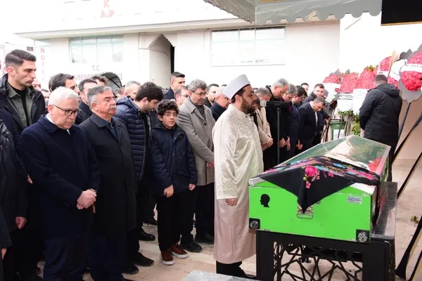 hsk-baskanvekili-fuzuli-aydogdunun-aci-gunu-esi-cigdem-aydogdu-son-yolculuguna-ugurlandi-1772720736648.jpg
