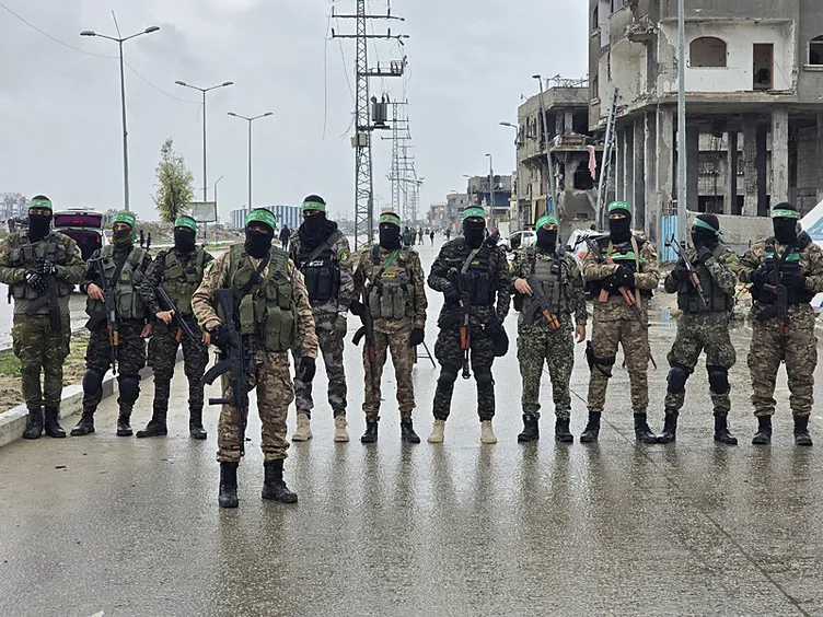 Esir takasında yedinci tur! Rehineler serbest bırakılıyor: Netanyahu geri adım attı